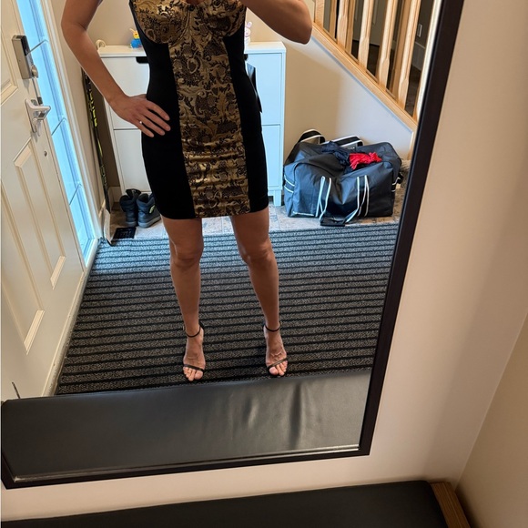 Black and Gold mini Bebe dress - Picture 7 of 10